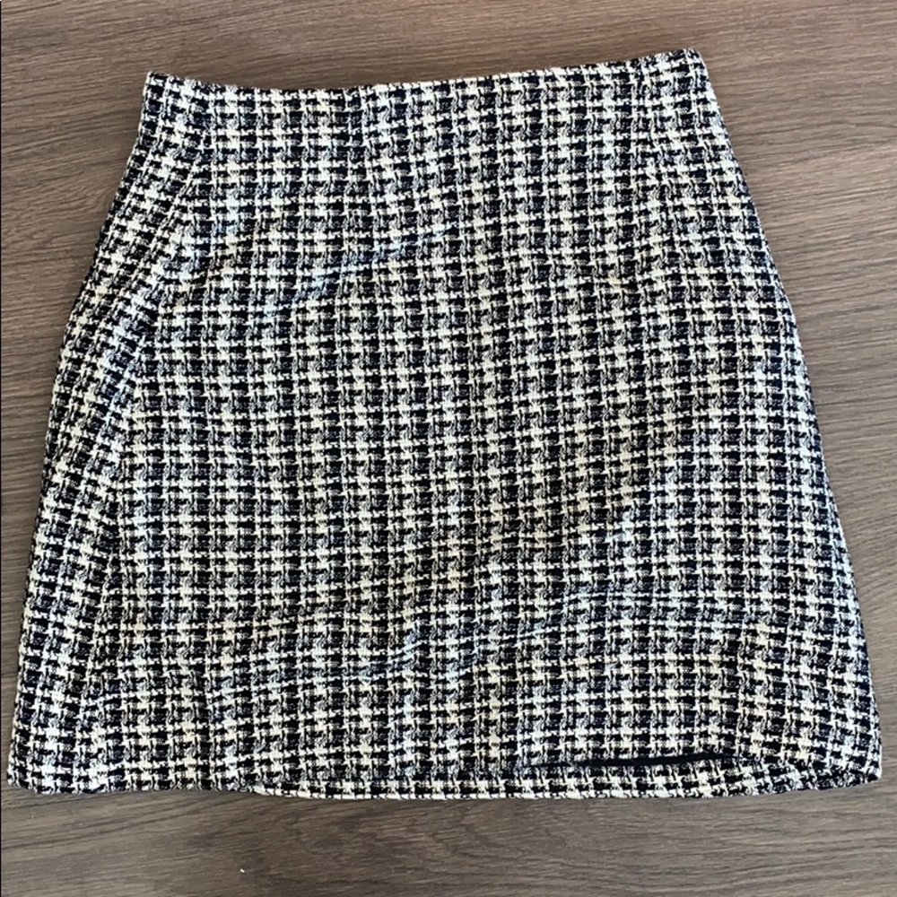 Aritizia mini skirt